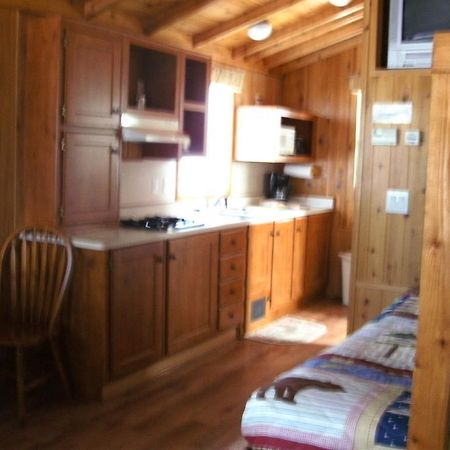 Bend-Sunriver Camping Resort Studio Cabin 6 Εξωτερικό φωτογραφία