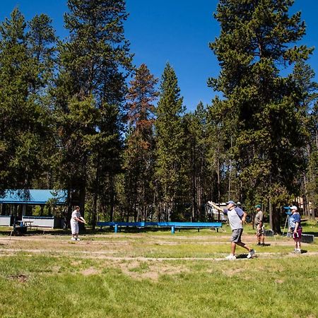 Bend-Sunriver Camping Resort Studio Cabin 6 Εξωτερικό φωτογραφία