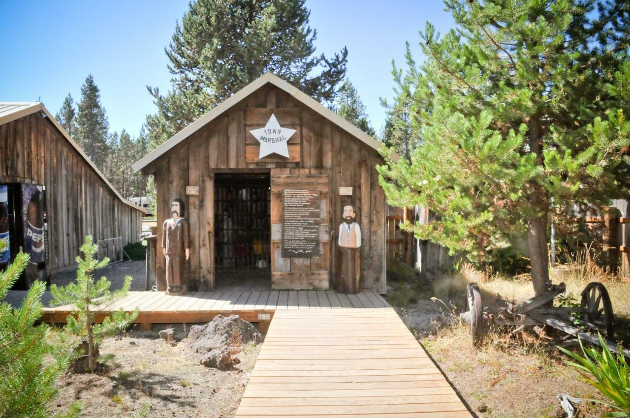 Bend-Sunriver Camping Resort Studio Cabin 6 Εξωτερικό φωτογραφία